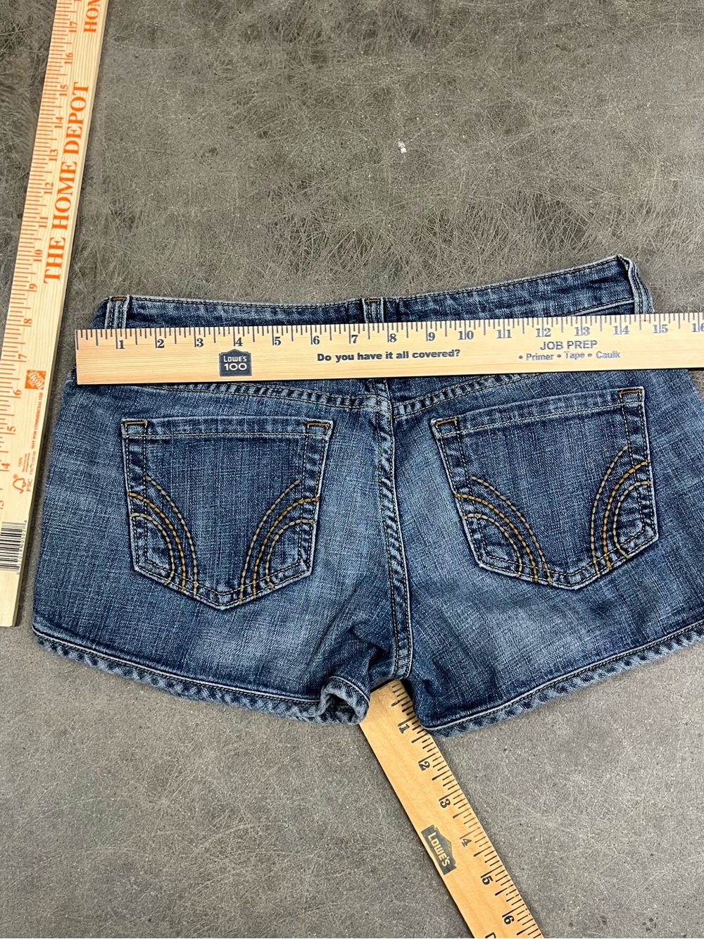 Arden B Medium Wash Denim Cutoff Shorts - Picture 4 of 4